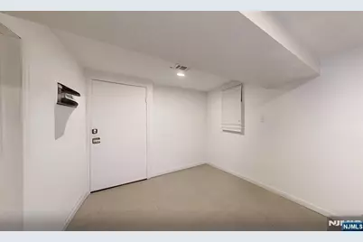 951 Liberty Avenue, Hillside, NJ 07205 - Photo 15