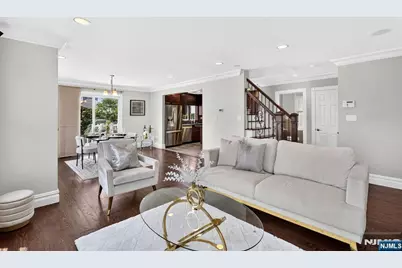 112 Hathaway Street, Wallington, NJ 07057 - Photo 9