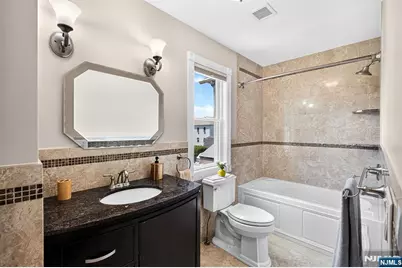 112 Hathaway Street, Wallington, NJ 07057 - Photo 17