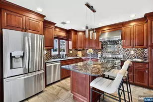 112 Hathaway St, Wallington, NJ 07057 - Photo 15