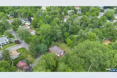31 Brook Street, Closter, NJ 07624 - Photo 35