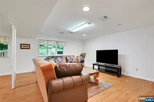 91 Lakeview Dr, Old Tappan, NJ 07675 - Photo 31