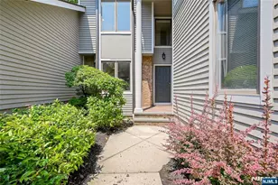 91 Lakeview Dr, Old Tappan, NJ 07675 - Photo 3