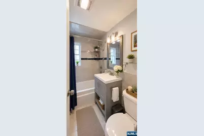 51 Clark Court, Rutherford, NJ 07070 - Photo 5