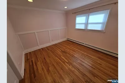 318 54th Street, Elmwood Park, NJ 07407 - Photo 15