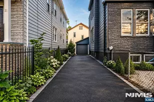 25 Wolf Pl, Irvington, NJ 07111 - Photo 3