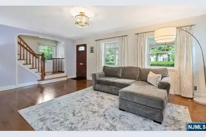 211 Bellair Road, Ridgewood, NJ 07450 - Photo 9
