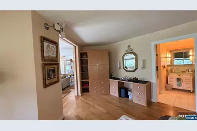 7004 Blvd East 311C #311C, West New York, NJ 07093 - Photo 17