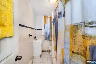 23 17th St, East Orange, NJ 07018 - Photo 27