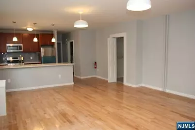 222 Irving Place 4 #4, Lyndhurst Township, NJ 07071 - Photo 5