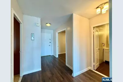 1203 River Road 12D #12D, Edgewater, NJ 07020 - Photo 3