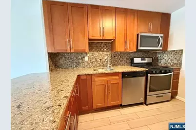 1203 River Road 12D #12D, Edgewater, NJ 07020 - Photo 7