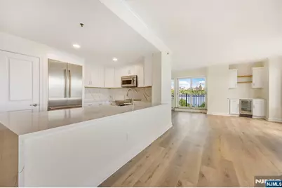 6315 City Place, Edgewater, NJ 07020 - Photo 13