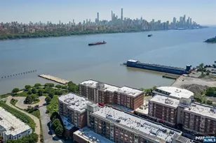 6315 City Pl, Edgewater, NJ 07020 - Photo 11