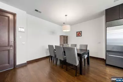 9 Somerset Lane 407 #407, Edgewater, NJ 07020 - Photo 3