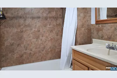 175 Delavan Avenue, Newark, NJ 07104 - Photo 23