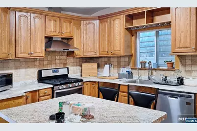 175 Delavan Avenue, Newark, NJ 07104 - Photo 7
