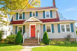 949 Garrison Ave, Teaneck Township, NJ 07666 - Photo 1