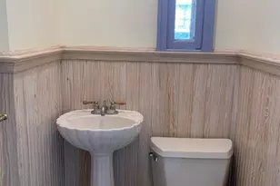 949 Garrison Ave, Teaneck Township, NJ 07666 - Photo 5