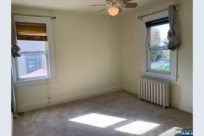 949 Garrison Avenue, Teaneck Township, NJ 07666 - Photo 9