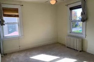 949 Garrison Ave, Teaneck Township, NJ 07666 - Photo 9