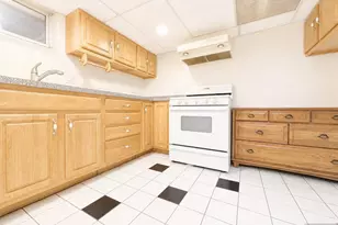 949 Garrison Ave, Teaneck Township, NJ 07666 - Photo 17