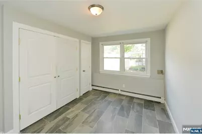 1 Leliarts Lane, Elmwood Park, NJ 07407 - Photo 9