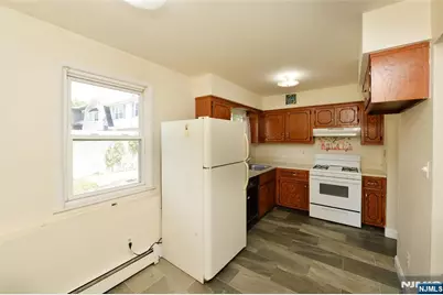1 Leliarts Lane, Elmwood Park, NJ 07407 - Photo 3