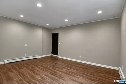 31 Home Place 1 #1, Bergenfield, NJ 07621 - Photo 9