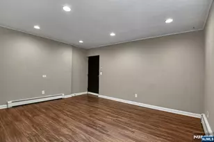 31 Home Pl 1, Bergenfield, NJ 07621 - Photo 9