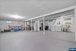 46 Daka Ct, Bloomfield, NJ 07003 - Photo 17