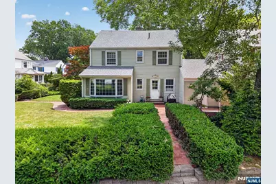 11 Burlington Place, Fair Lawn, NJ 07410 - Photo 1