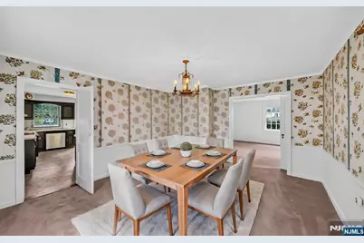 11 Burlington Place, Fair Lawn, NJ 07410 - Photo 9