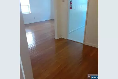 479 Broad C-6 #C-6, Palisades Park, NJ 07650 - Photo 5
