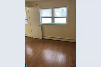 254 Farnham Avenue, Lodi, NJ 07644 - Photo 5