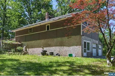 344 Union Avenue, Bloomingdale, NJ 07403 - Photo 29