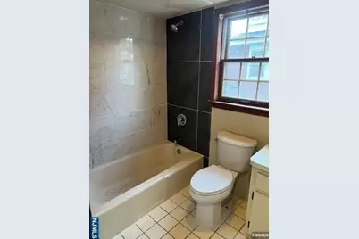 473 Washington Avenue 1 #1, Hackensack, NJ 07601 - Photo 5