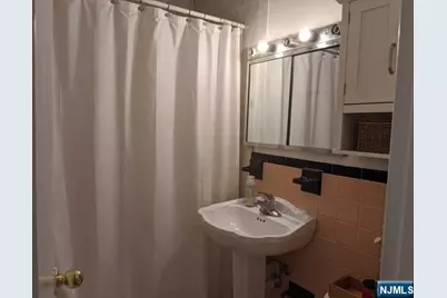 492 Dorchester Road, Ridgewood, NJ 07450 - Photo 9