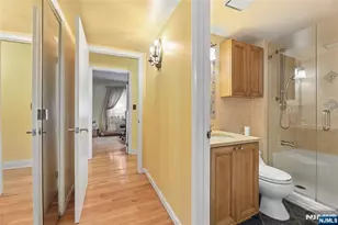 1447 John St, Fort Lee, NJ 07024 - Photo 17