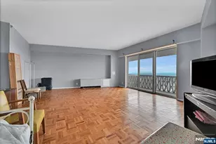2000 Linwood Ave 23E, Fort Lee, NJ 07024 - Photo 3