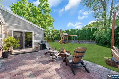 519 Ryeside Avenue, New Milford, NJ 07646 - Photo 37