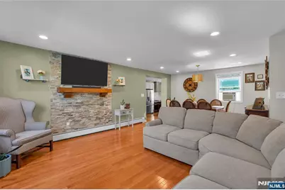 519 Ryeside Avenue, New Milford, NJ 07646 - Photo 5