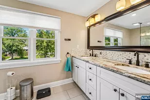 252 Canterbury Pl, Ridgewood, NJ 07450 - Photo 17