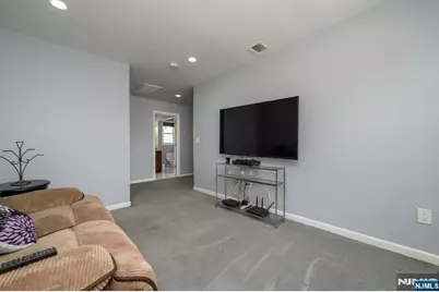 1 Veprek Lane, Hackensack, NJ 07606 - Photo 21