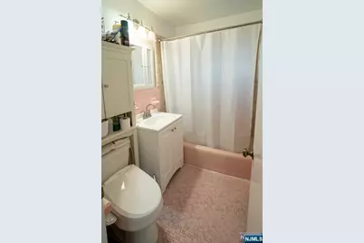 300 Homestead Avenue 2B #2B, Palisades Park, NJ 07650 - Photo 13