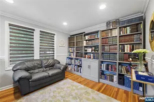 135 Rector Ct, Bergenfield, NJ 07621 - Photo 15