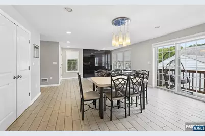 135 Rector Court, Bergenfield, NJ 07621 - Photo 25