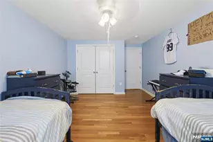 135 Rector Ct, Bergenfield, NJ 07621 - Photo 33