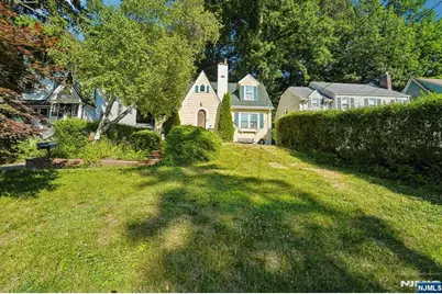 75 Rollinson Street, West Orange Township, NJ 07052 - Photo 3