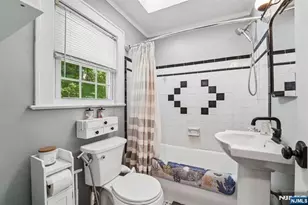 75 Rollinson St, West Orange Township, NJ 07052 - Photo 19